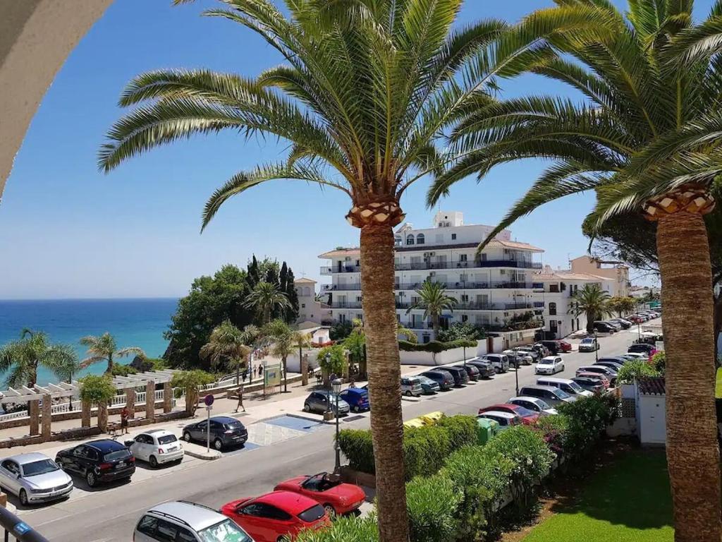 Edificio Verdemar - Stunning 1 Bed Apartment With Pool & Sea Views Nerja Extérieur photo