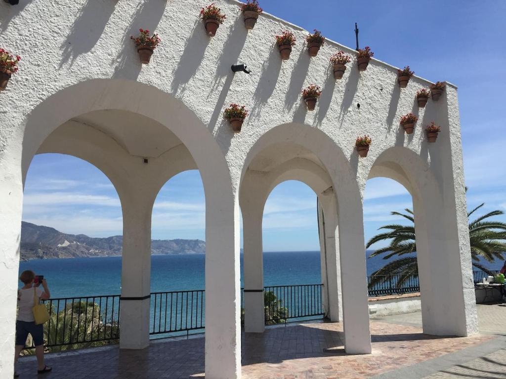 Edificio Verdemar - Stunning 1 Bed Apartment With Pool & Sea Views Nerja Extérieur photo